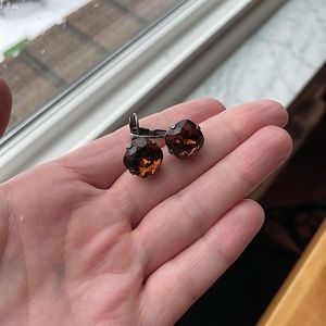 Brown/amber colored Sabika earrings